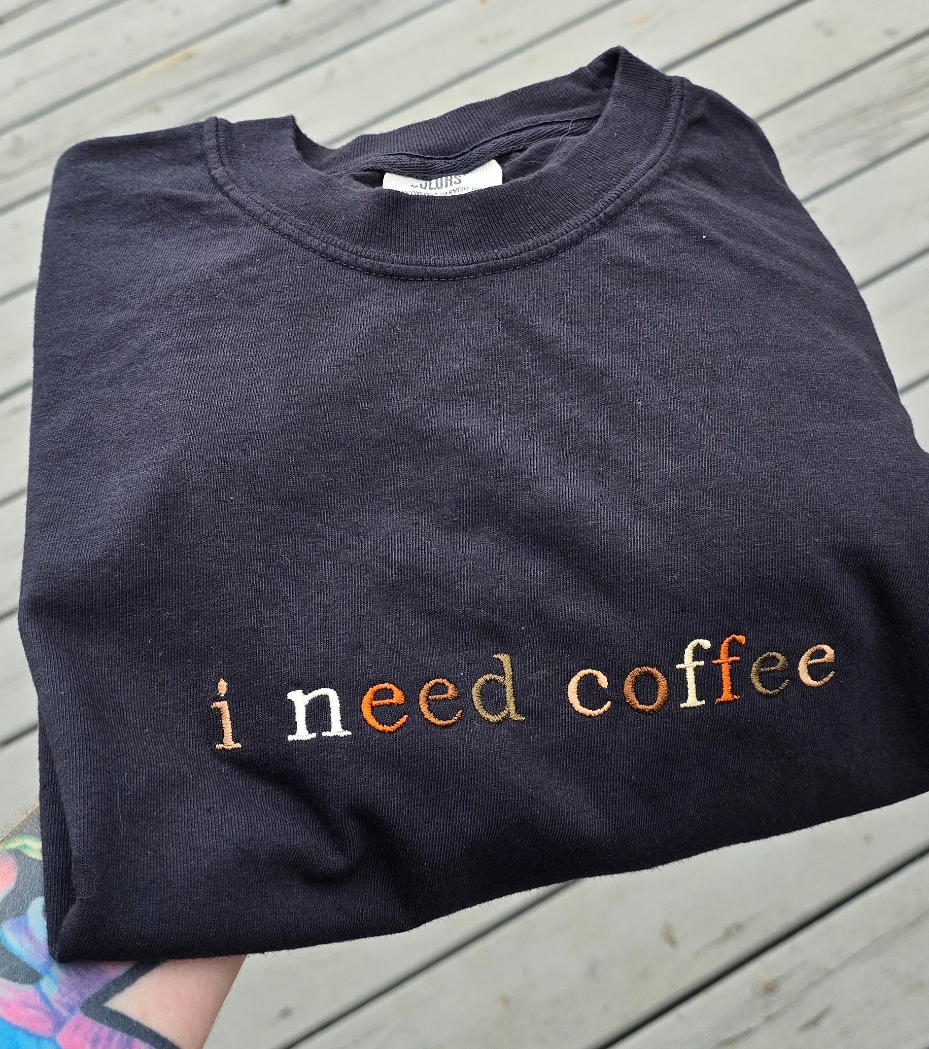 "I need coffee" black short sleeved T-shirt